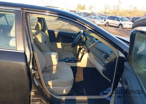 2014 Toyota Camry Le z USA, uszkodzony, nr VIN 4T4BF1FK7ER372099